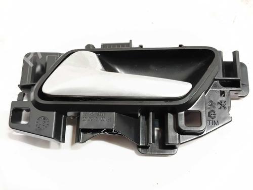 Used Front left interior door handle Front left interior door handle 26557045 26557045