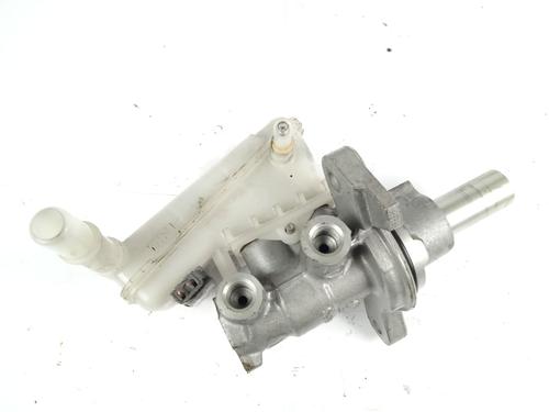 Used Brake master cylinder FORD FIESTA VI (CB1, CCN) 1.0 EcoBoost (100 hp) 17194994