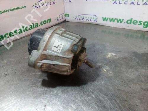 Used Engine mount Engine mount BMW X1 (E84) sDrive 18 d (143 hp) 14354264 14354264