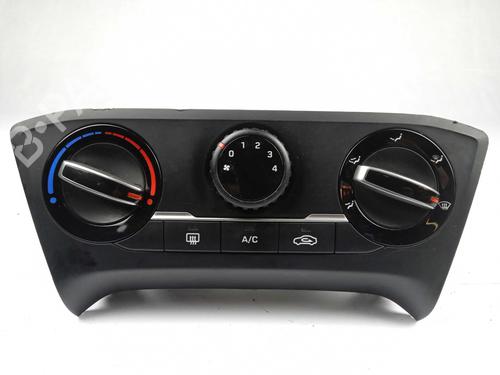 Used Climate control Climate control HYUNDAI i20 ACTIVE (IB, GB) 1.0 T-GDI (101 hp) 13921642 13921642