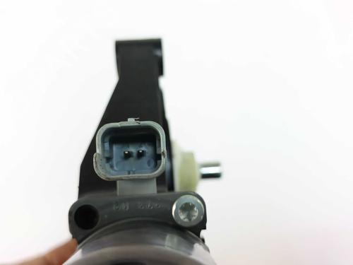 Left rear window motor HYUNDAI i30 (FD) 1.6 CRDi | BP32499573E23 - Image 3