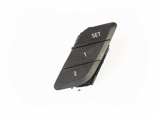 switch-bmw-3-g20-g80-g28-2018-33288717 main image