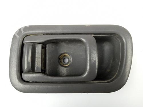 Højre bagtil invendig håndtag NISSAN PICK UP (D22) 2.5 Di (133 hp) 13319104