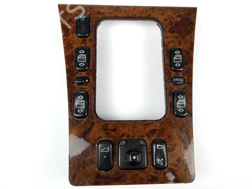 Used Left front window switch Left front window switch MERCEDES-BENZ E-CLASS (W210) E 220 CDI (210.006) (143 hp) 11208466 11208466