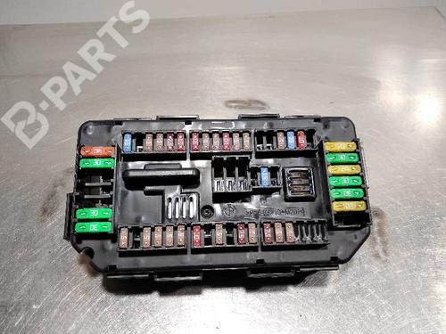 Used Fuse box BMW 3 Gran Turismo (F34) 318 d (136 hp) 10093435
