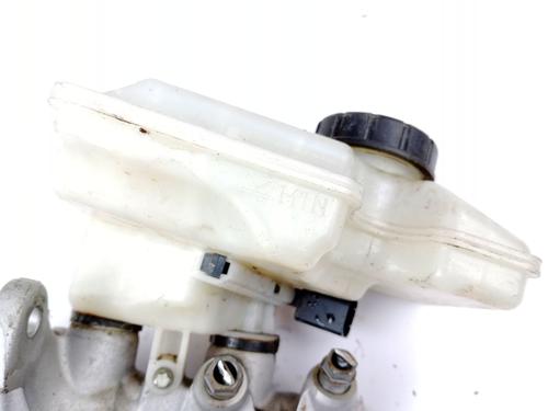 Brake master cylinder AUDI Q2 (GAB, GAG) 1.6 TDI | BP17673215M77 