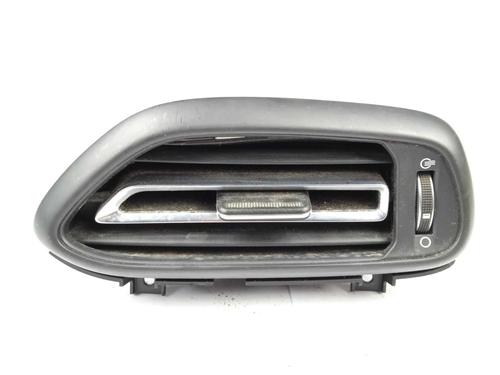 Used Air vent Air vent 15588577 15588577