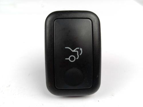 Used Switch Switch MERCEDES-BENZ C-CLASS (W204) C 200 CDI (204.001) (136 hp) 18411343 18411343
