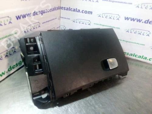Used Glove box Glove box 10928892 10928892