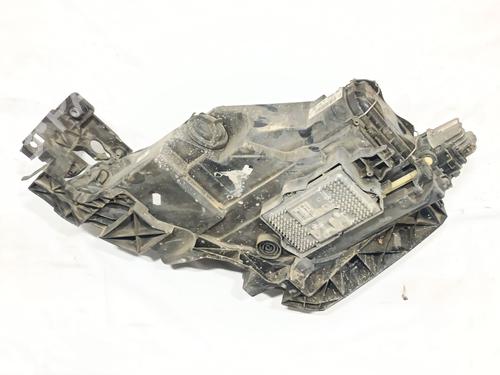 Right headlight SEAT LEON (5F1) 2.0 TDI | BP30168894C29 