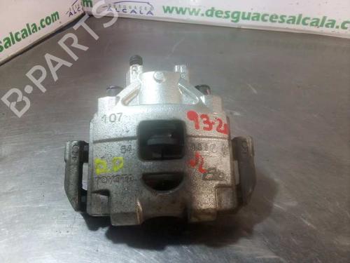 Used Left front brake caliper TOYOTA YARIS (_P13_) [2010-2020]  11564744