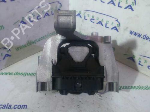 Used Engine mount VW GOLF VII (5G1, BQ1, BE1, BE2) 1.6 TDI (105 hp) 14352402