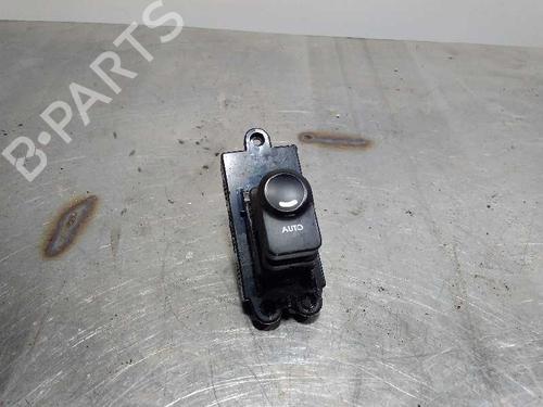 Right rear window switch HYUNDAI i30 (FD) | BP9996386I28 - Image 1