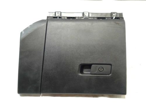 Used Glove box Glove box 18672699 18672699