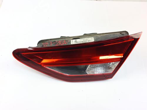 right-tailgate-light-seat-leon-5f1-2012-2013-2014-2015-2016-2017-2018-2019-2020-2021-32271710 main image