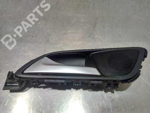 Used Rear left interior door handle Rear left interior door handle MERCEDES-BENZ A-CLASS (W176) A 180 CDI / d (176.012) (109 hp) 10752404 10752404
