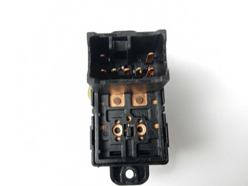 Right rear window switch KIA CARENS IV | BP10928473I28 - Image 3
