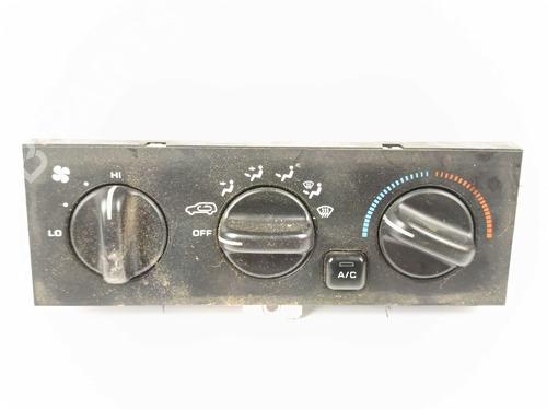Used Climate control Climate control 28690176 28690176