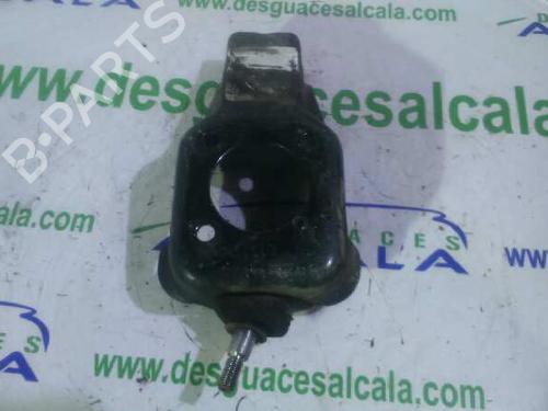 Used Left front steering knuckle SEAT TERRA (24) [1987-1996]  11735740