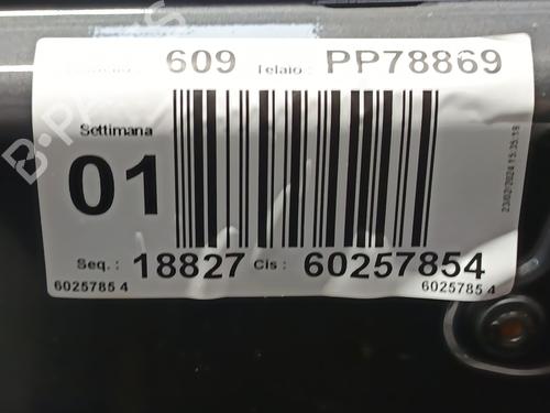 Right front door JEEP RENEGADE SUV (BU, B1, BV) 1.5 T4 Hybrid | BP32471111C3