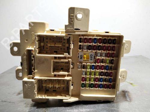 Used Fuse box Fuse box 10179933 10179933