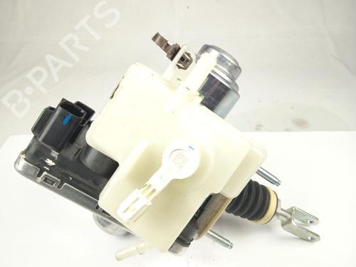 Used Brake master cylinder MAZDA CX-30 (DM) SKYACTIV-G M Hybrid (122 hp) 16767690