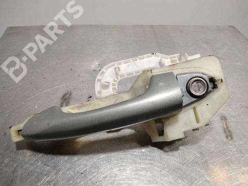 Used Front left exterior door handle KIA CARENS IV 1.7 CRDi (116 hp) 9981705
