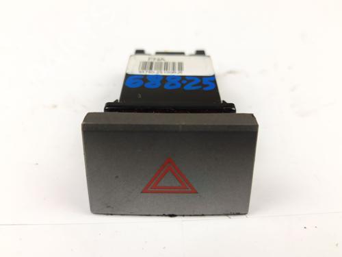 Used Warning switch HYUNDAI ix35 (LM, EL, ELH) 1.7 CRDi (116 hp) 30463584