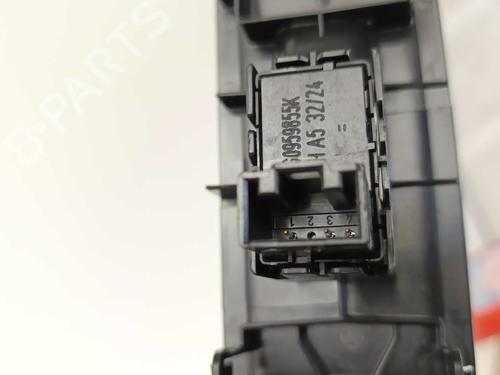 Right front window switch SKODA KAMIQ (NW4) 1.0 TSI | BP38704698I26 - Image 3