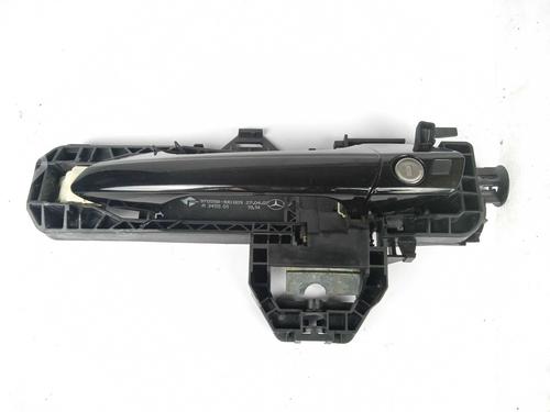 Used Front left exterior door handle Front left exterior door handle 10710542 10710542