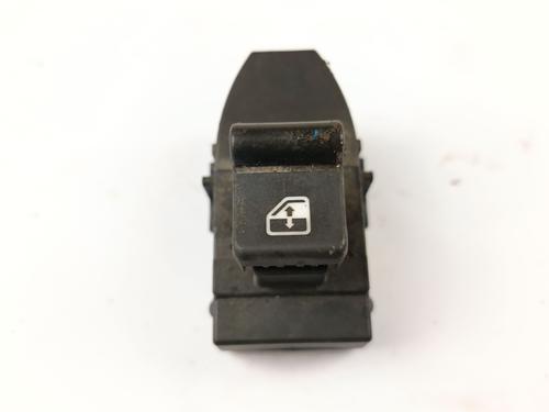 Høyre bak elrute bryter ALFA ROMEO 159 (939_) 1.9 JTDM 8V (939AXE1B, 939BXE1B, 939BXH1B) | BP29709215I28 