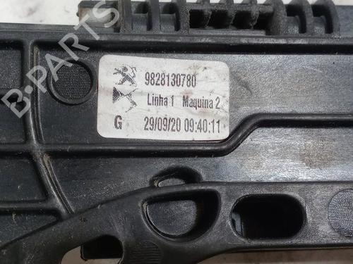 Front left window mechanism PEUGEOT 2008 II (UD_, US_, UY_, UJ_, UR_, UC_) 1.5 BlueHDI 100 | BP29135986C22 
