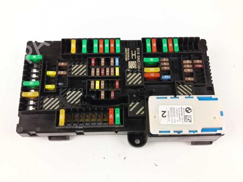 Used Fuse box Fuse box 33288650 33288650