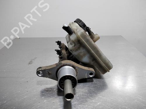 Used Brake master cylinder Brake master cylinder RENAULT MASTER III Van (FV) 2.3 dCi 125 FWD (FV0C, FV0D, FV0G, FV0H, FV0J, FV0K,... (125 hp) 14349279 14349279