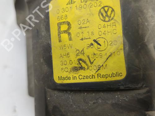 Right headlight VW POLO IV (9N_, 9A_) 1.4 16V | BP28471823C29 