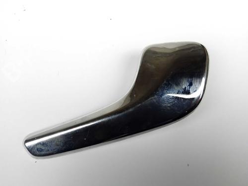 Used Front right interior door handle Front right interior door handle 12090060 12090060