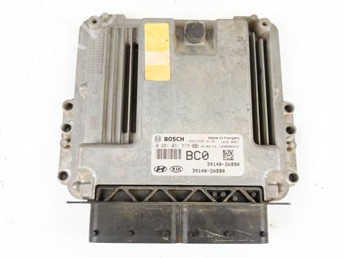 Used Engine control unit (ECU) HYUNDAI TUCSON (TL, TLE) 1.7 CRDi (116 hp) 30103816