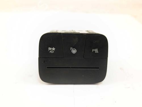 switch-ford-kuga-iii-dfk-2019-31838114 main image