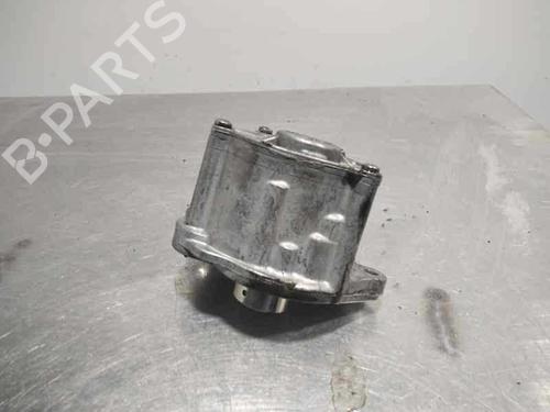Used Vacuum pump Vacuum pump MERCEDES-BENZ E-CLASS (W212) E 220 CDI / BlueTEC (212.001, 212.002) (170 hp) 10152429 10152429