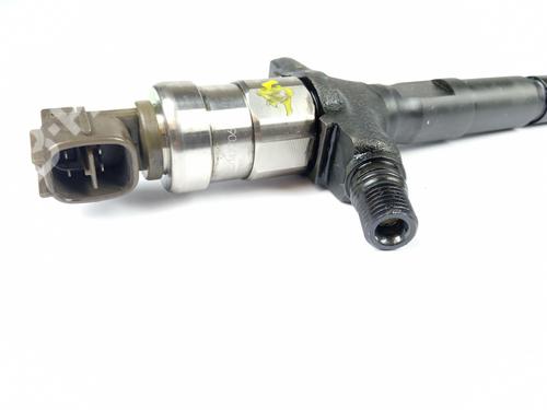 Injector SAAB 9-5 (YS3E) 3.0 TiD | BP10728551M100 