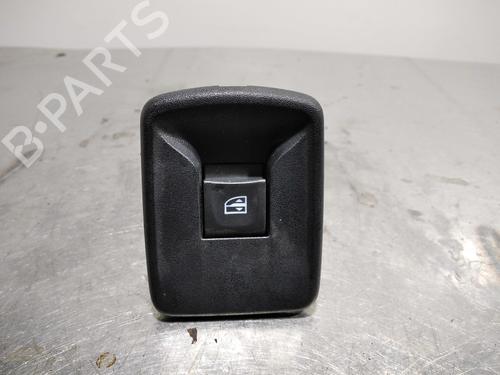 Used Left rear window switch Left rear window switch DACIA SANDERO II 1.5 Blue dCi 95 (B8JL) (95 hp) 10028497 10028497
