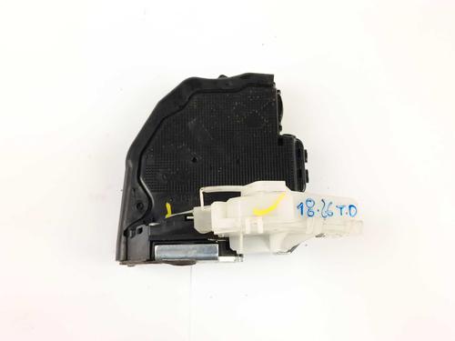rear-right-lock-toyota-c-hr-_x1_-2016-31956387 main image