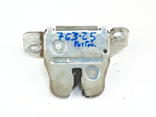 Used Tailgate lock MERCEDES-BENZ A-CLASS (W168) A 170 CDI (168.008) (90 hp) 31049527