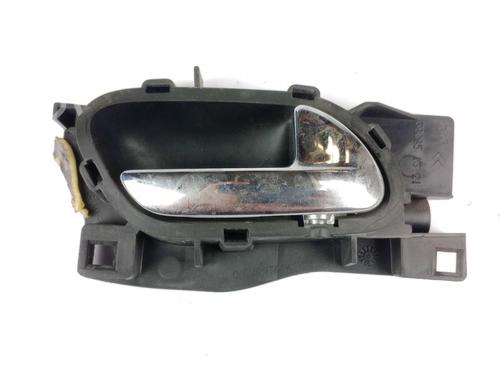 Used Front right interior door handle Front right interior door handle 18829752 18829752