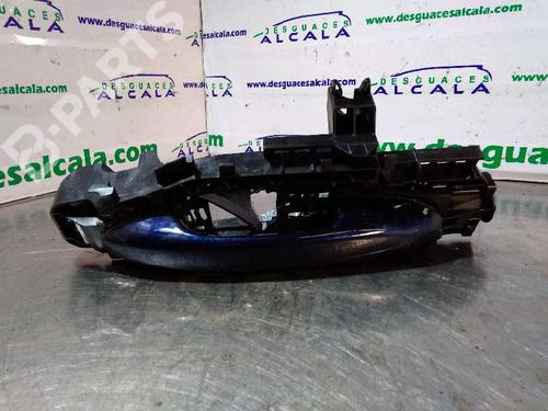 Used Front right exterior door handle Front right exterior door handle MERCEDES-BENZ C-CLASS T-Model (S205) AMG C 43 4-matic (205.264) (367 hp) 10929756 10929756