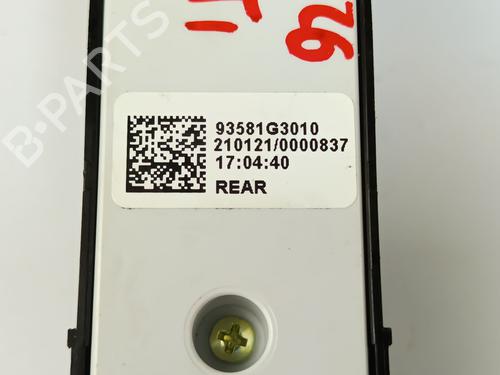 Left rear window switch HYUNDAI i30 (PDE, PD, PDEN) 1.6 CRDi | BP33054383I29 - Image 3