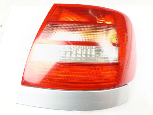 Used Right taillight AUDI A4 B5 (8D2) 1.8 (125 hp) 28690163