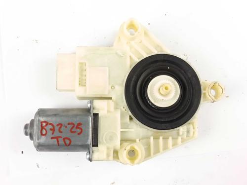 Used Right rear window motor Right rear window motor SKODA RAPID (NH3, NK3, NK6) 1.6 TDI (105 hp) 31628928 31628928