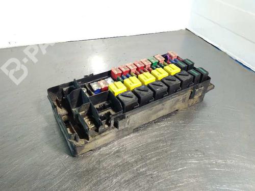 Fuse box LAND ROVER DISCOVERY II (L318) 2.5 Td5 4x4 | BP9992756E1 