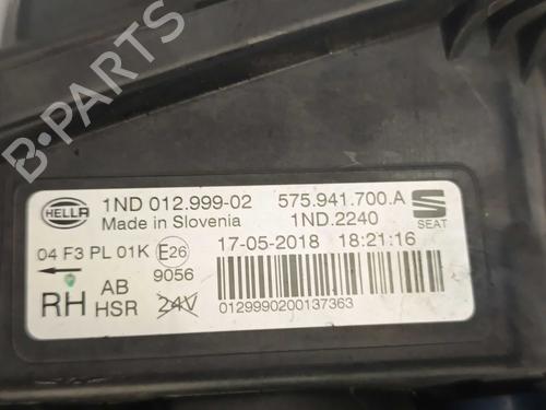 Right front fog light SEAT LEON ST (5F8) 1.4 TGI | BP36239208C31 - Image 4